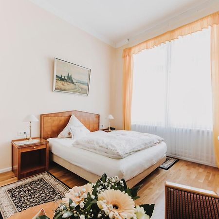 Hotel Spöttel Bad Nauheim Buitenkant foto