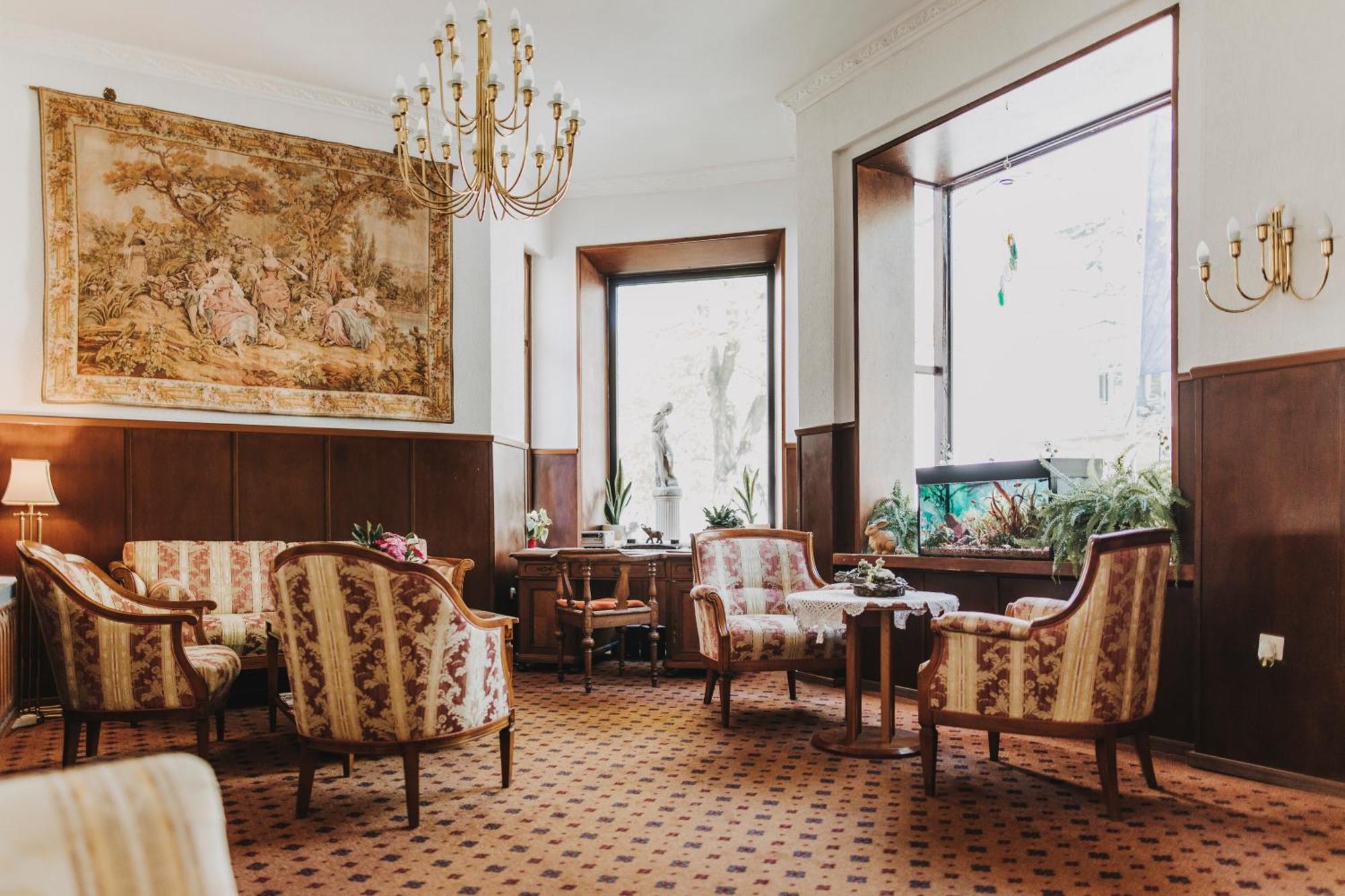 Hotel Spöttel Bad Nauheim Buitenkant foto