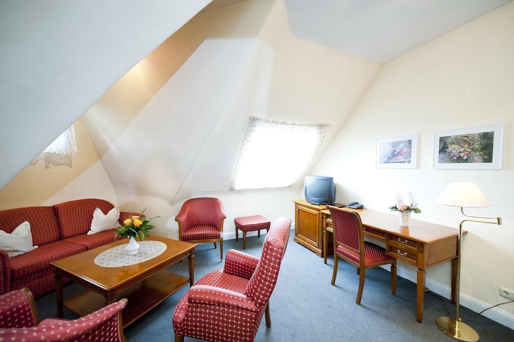 Hotel Spöttel Bad Nauheim Buitenkant foto